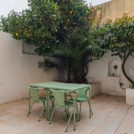 Private Terrace 2bdr By Lovelystay Лісабон